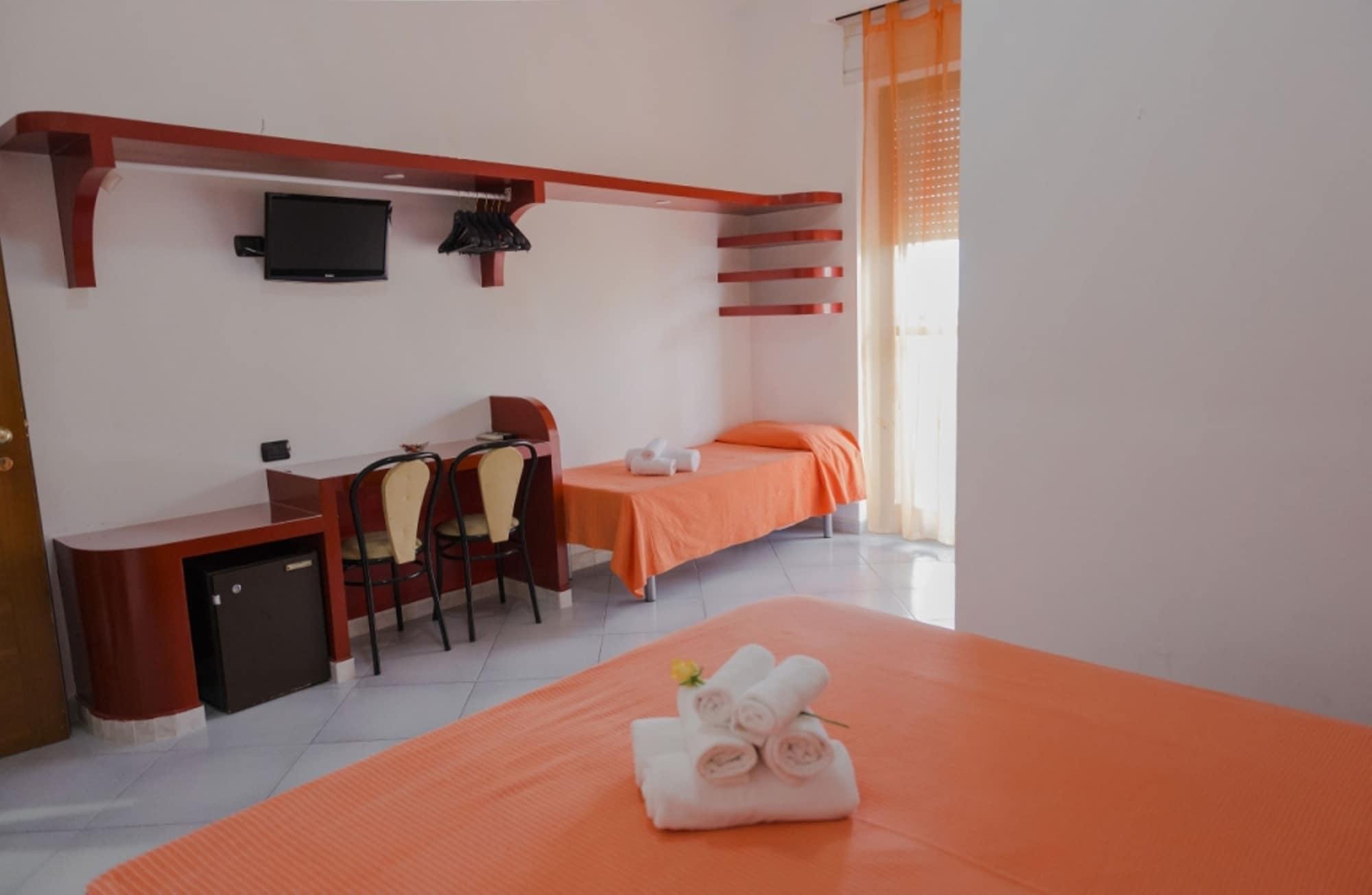 Hotel Bizantino Massafra Bagian luar foto