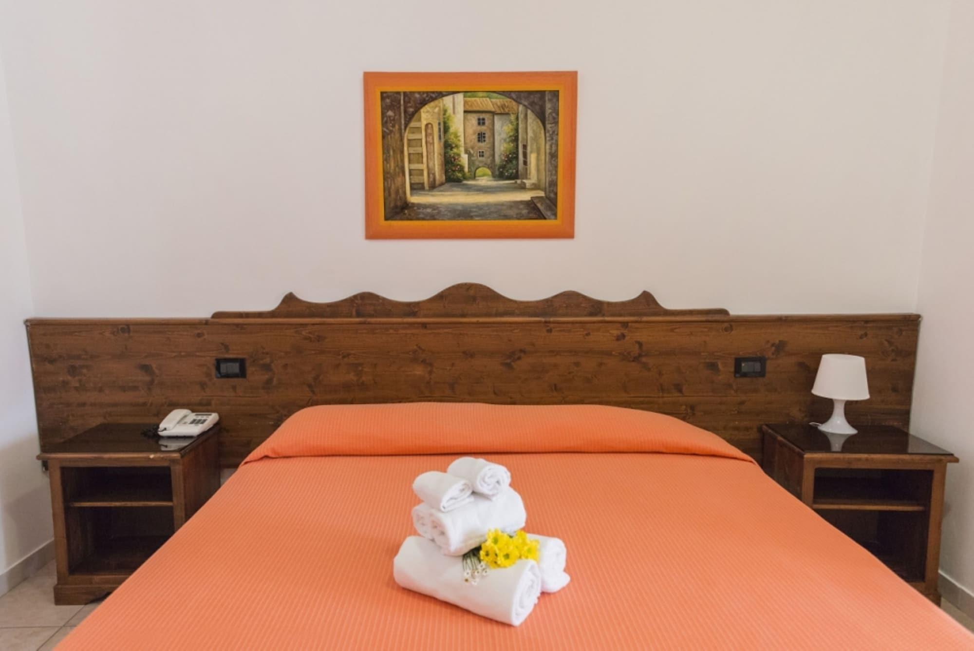 Hotel Bizantino Massafra Bagian luar foto