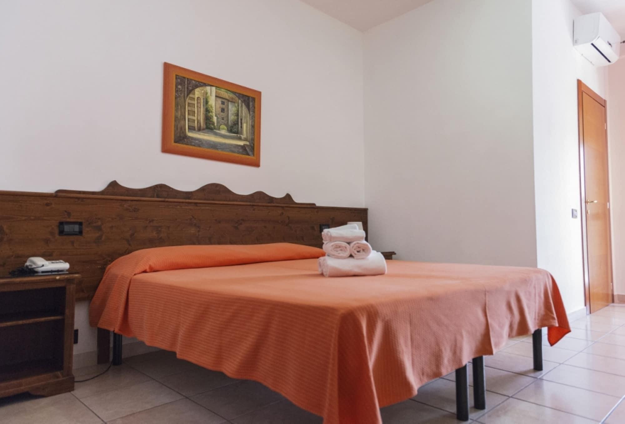 Hotel Bizantino Massafra Bagian luar foto