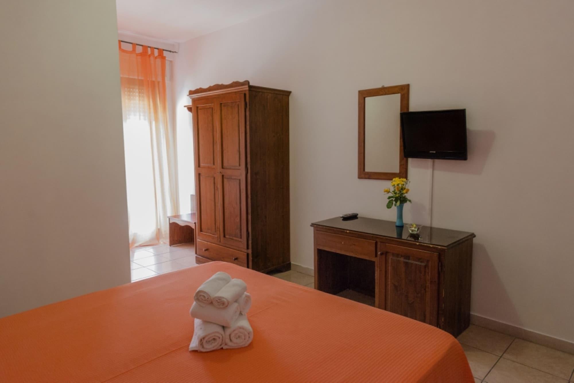 Hotel Bizantino Massafra Bagian luar foto