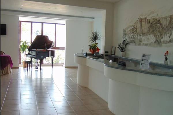 Hotel Bizantino Massafra Bagian luar foto